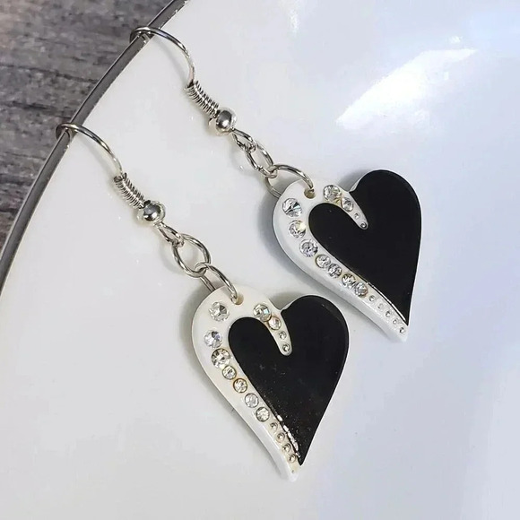Vintage Y2K White Black Lucite Austrian Crystal Asymmetrical Heart Earrings - Picture 8 of 9